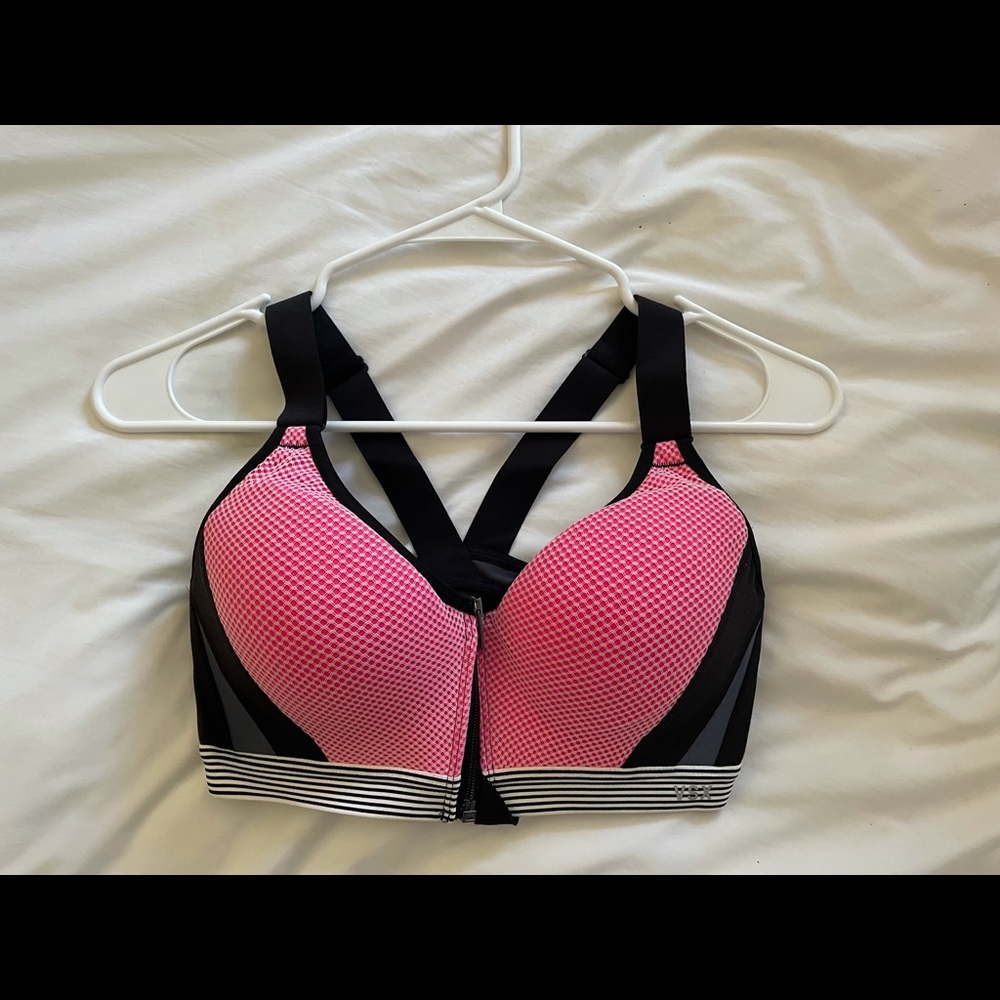 VS 32C Sports Bra, zip front cross back PINK
